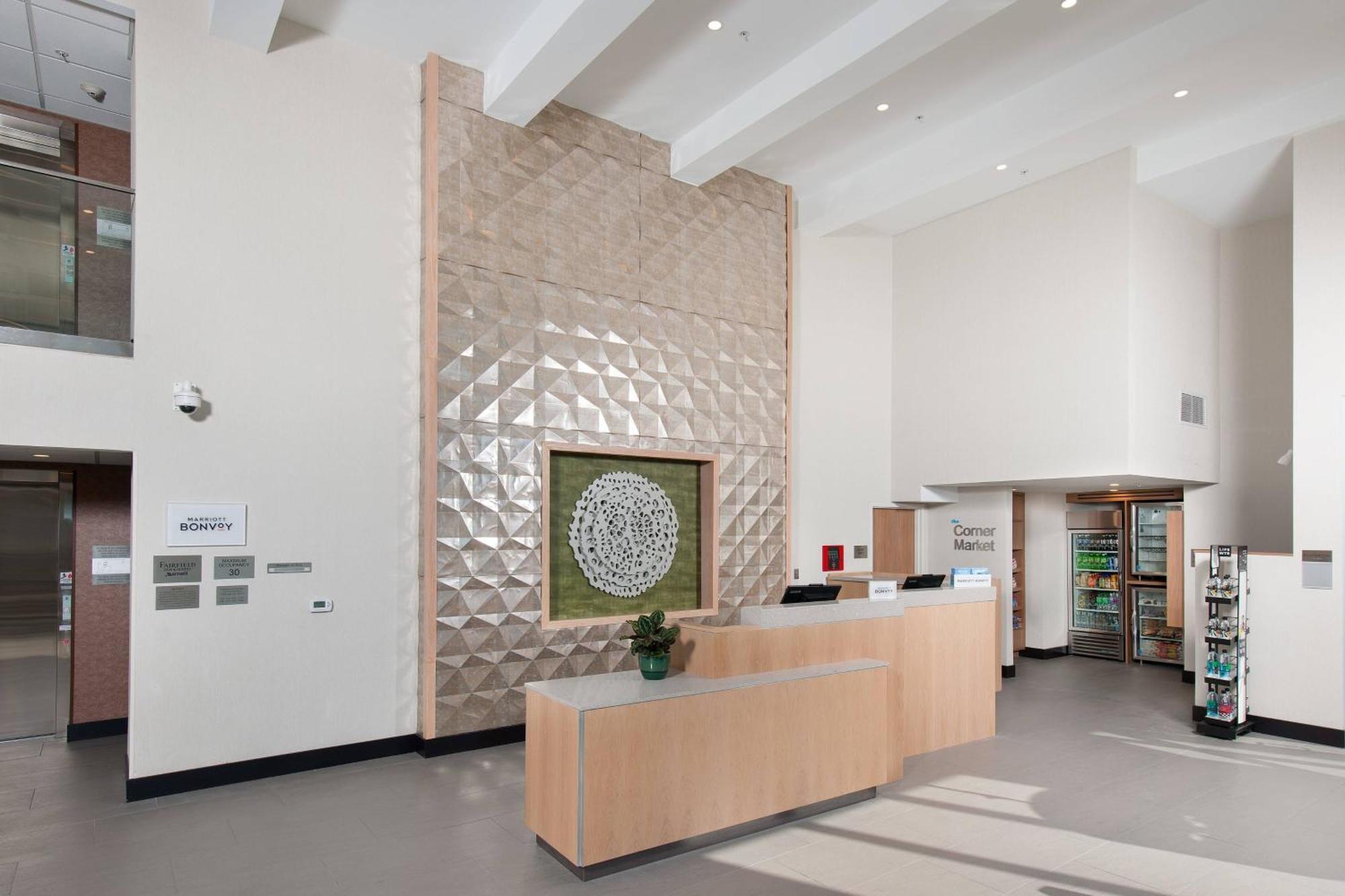 Отель Fairfield By Marriott Pittsburgh Downtown Экстерьер фото