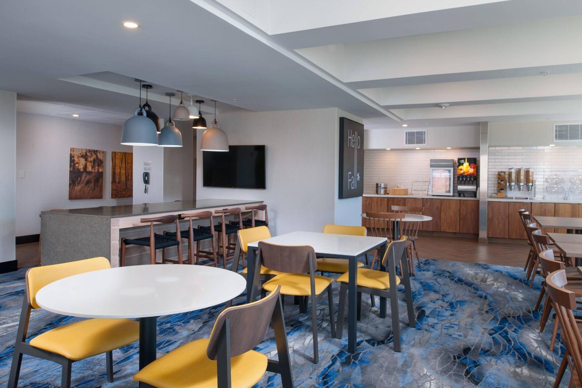 Отель Fairfield By Marriott Pittsburgh Downtown Экстерьер фото