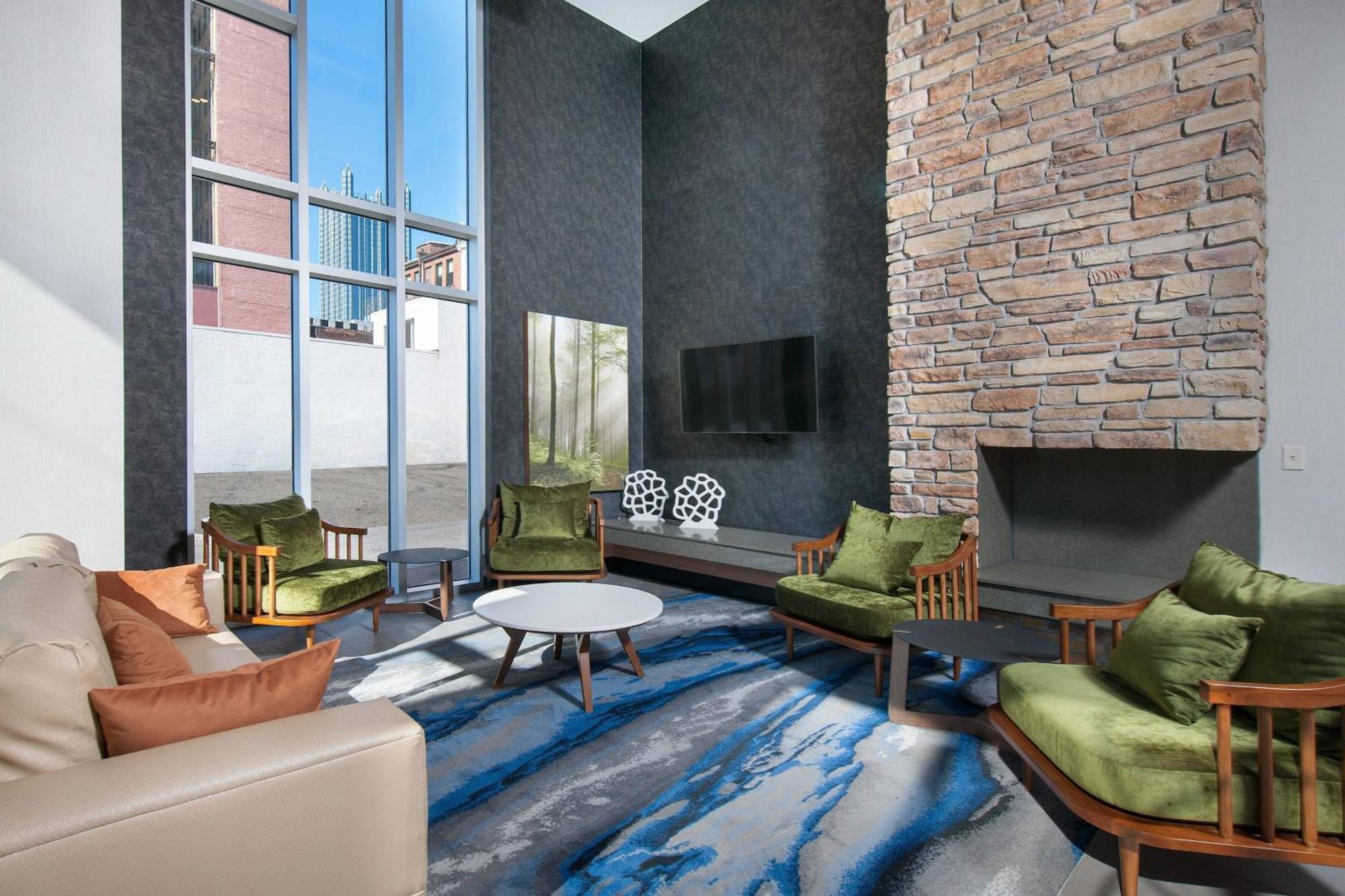 Отель Fairfield By Marriott Pittsburgh Downtown Экстерьер фото
