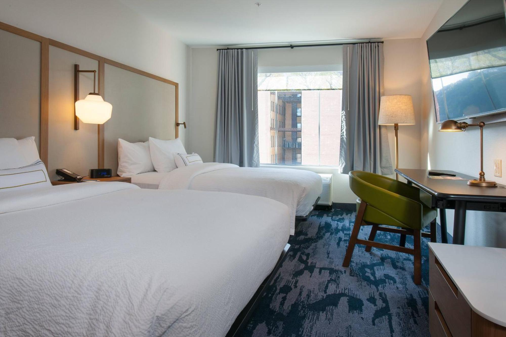 Отель Fairfield By Marriott Pittsburgh Downtown Экстерьер фото