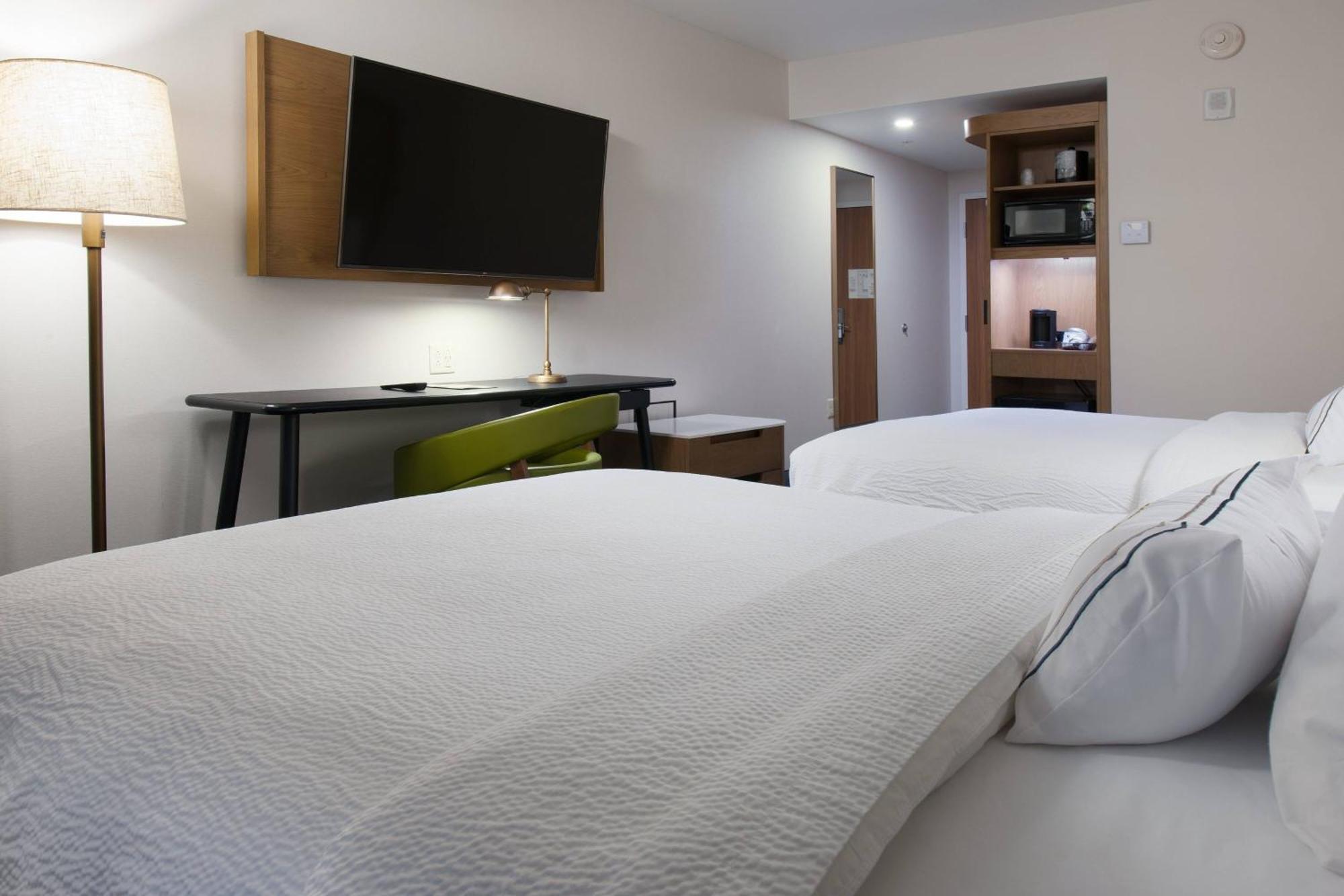 Отель Fairfield By Marriott Pittsburgh Downtown Экстерьер фото